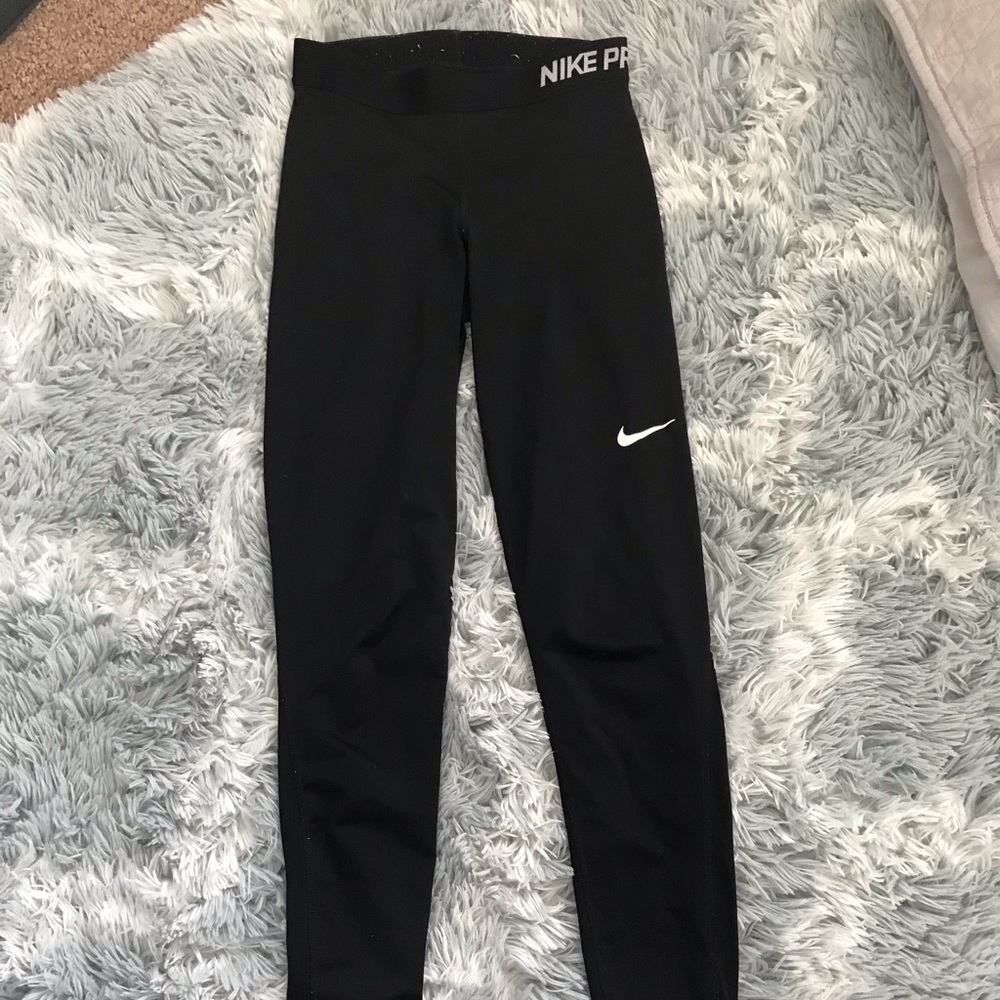 size small nike pro leggings